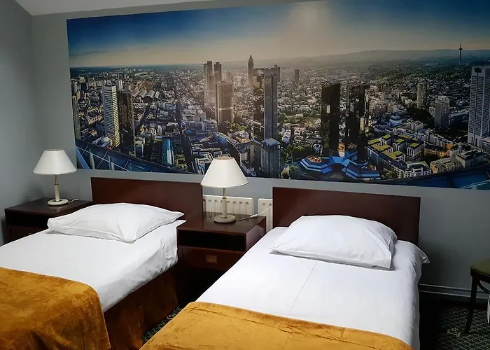 Restauracja Pustelnik מלון *